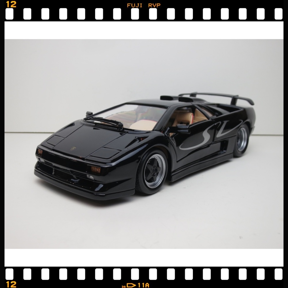 1:18~Maisto~1995~Lamborghini~Diablo~SV~Diecast~